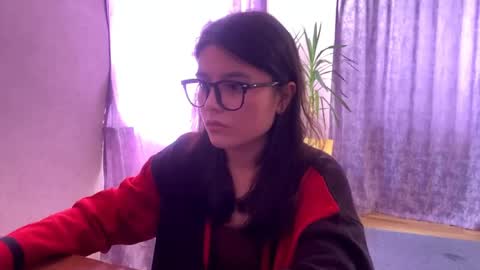 Marie online show from May 2, 2026, 1:16 pm