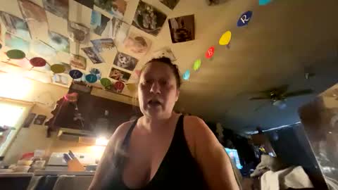 Snapshot of shorty920505 chatting on May 29, 2026, 2:31 am shorty920505 online show from May 29, 2026, 2:31 am