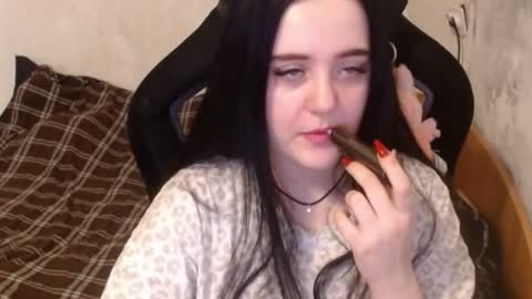 Snapshot of show_for_you chatting on November 7, 2025, 8:03 am show_for_you online show from November 7, 2025, 8:03 am