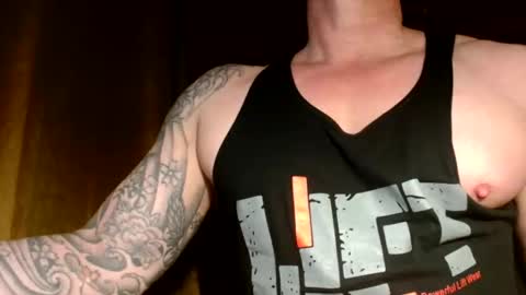 Snapshot of show_on_for_you chatting on March 8, 2026, 10:02 pm show_on_for_you online show from March 8, 2026, 10:02 pm