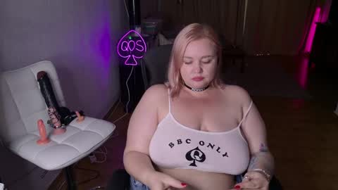 Mimi   online show from April 30, 2026, 4:57 pm