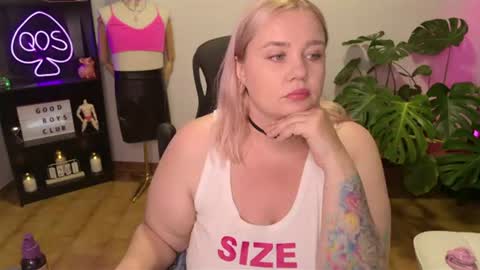 Snapshot of showmebbw chatting on July 20, 2026, 3:58 pm Mimi online show from July 20, 2026, 3:58 pm