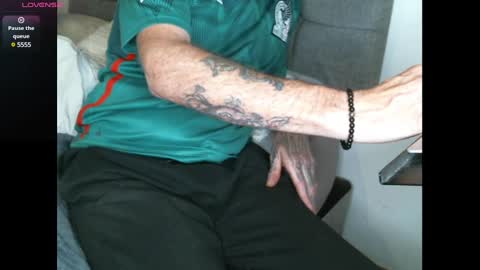 Snapshot of showoffjay46 chatting on February 2, 2025, 10:28 pm showofjay online show from February 2, 2025, 10:28 pm