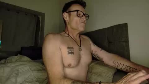 Snapshot of showoffjay46 chatting on February 8, 2025, 11:45 pm showofjay online show from February 8, 2025, 11:45 pm