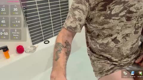 Snapshot of showoffjay46 chatting on September 25, 2025, 10:57 pm showofjay online show from September 25, 2025, 10:57 pm