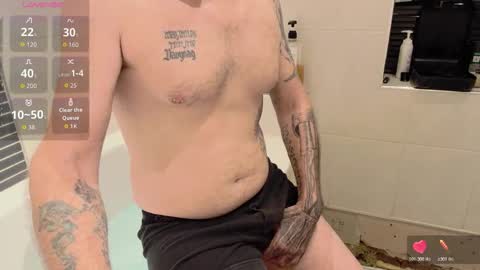 Snapshot of showoffjay46 chatting on October 17, 2025, 8:44 pm showofjay online show from October 17, 2025, 8:44 pm