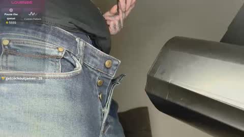 Snapshot of showoffjay46 chatting on November 12, 2025, 12:33 am showofjay online show from November 12, 2025, 12:33 am