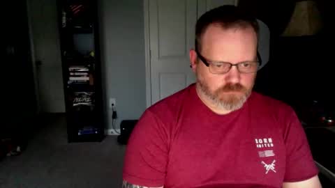Snapshot of shughes740 chatting on April 24, 2026, 11:51 pm shughes740 online show from April 24, 2026, 11:51 pm