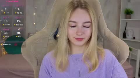 Snapshot of shy__polly chatting on July 19, 2026, 12:14 am Polly online show from July 19, 2026, 12:14 am