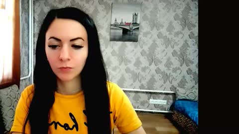 shy_cat_candy online show from September 13, 2025, 10:26 am