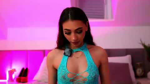 Snapshot of shy_eveline chatting on June 19, 2026, 5:17 pm shy_eveline online show from June 19, 2026, 5:17 pm