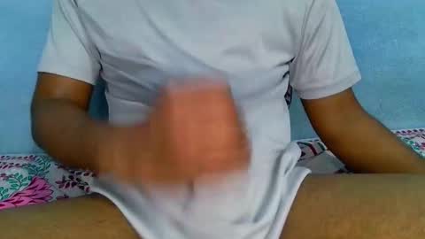 Snapshot of shy_eyes_ chatting on February 18, 2025, 1:55 pm shyeyes online show from February 18, 2025, 1:55 pm