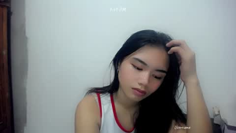 shy_innocent_girl online show from July 15, 2026, 1:49 pm