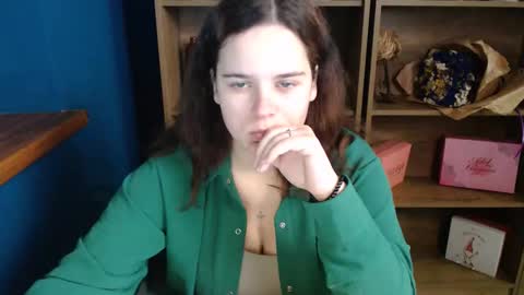 shy_lil online show from October 12, 2025, 10:03 am