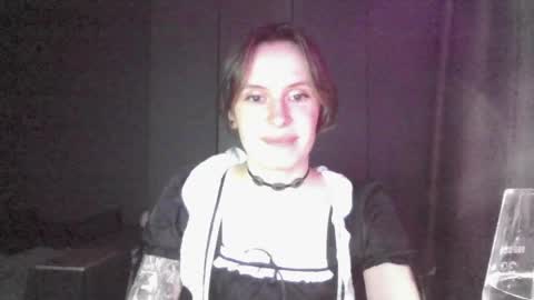 shy_miracle online show from April 1, 2026, 11:11 am