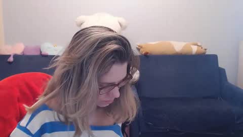 Snapshot of shy_moony chatting on January 15, 2026, 8:12 pm just Alex online show from January 15, 2026, 8:12 pm