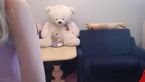 Snapshot of shy_moony chatting on February 3, 2026, 2:44 pm just Alex online show from February 3, 2026, 2:44 pm