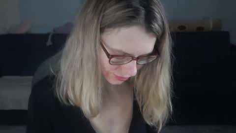 Snapshot of shy_moony chatting on February 28, 2026, 12:11 am just Alex online show from February 28, 2026, 12:11 am