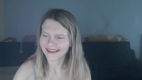 Snapshot of shy_moony chatting on March 20, 2026, 10:25 pm just Alex online show from March 20, 2026, 10:25 pm