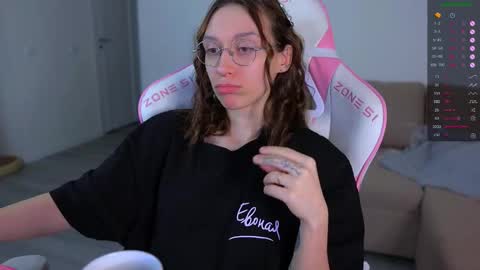  HI i am Marcy online show from February 16, 2026, 1:02 am