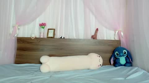 shy_pink_doll online show from July 13, 2026, 3:26 pm