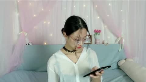 shy_pink_doll online show from July 31, 2026, 3:44 pm