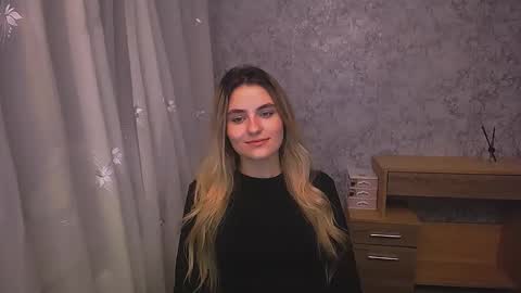 Snapshot of shy_sabrina_ chatting on December 16, 2024, 11:12 am shy_sabrina_ online show from December 16, 2024, 11:12 am