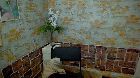 Snapshot of shy_sabrina_ chatting on February 4, 2025, 10:54 am shy_sabrina_ online show from February 4, 2025, 10:54 am