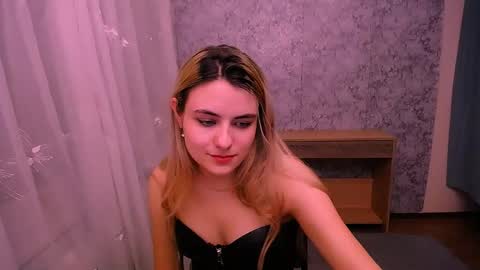 Snapshot of shy_sabrina_ chatting on February 24, 2025, 5:20 pm shy_sabrina_ online show from February 24, 2025, 5:20 pm