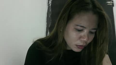 sandy 4U online show from January 9, 2025, 11:24 pm