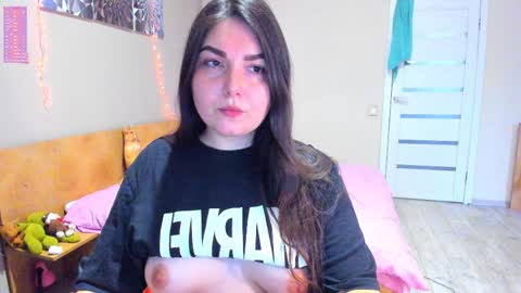 Snapshot of shyadalin chatting on April 2, 2026, 3:09 pm ShyAdalin online show from April 2, 2026, 3:09 pm
