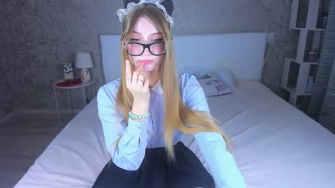 Snapshot of shyberrynelly chatting on March 10, 2025, 12:26 pm Nelly online show from March 10, 2025, 12:26 pm