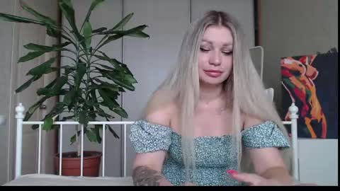 Snapshot of shyevaa chatting on June 7, 2026, 4:27 am Eva online show from June 7, 2026, 4:27 am
