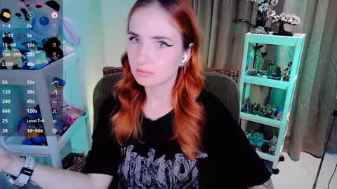 Snapshot of shyfoxxxy chatting on May 15, 2026, 6:53 am Effie online show from May 15, 2026, 6:53 am