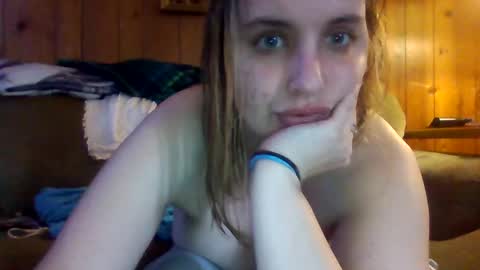shylee538825 online show from November 10, 2025, 4:17 pm