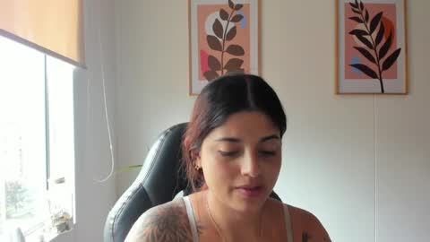 Snapshot of shylittlebunny chatting on May 5, 2026, 3:31 pm shylittlebunny online show from May 5, 2026, 3:31 pm