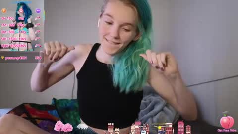 Snapshot of shyohiogirl chatting on July 31, 2026, 1:21 pm Hippie online show from July 31, 2026, 1:21 pm