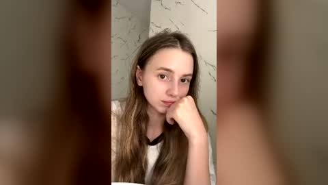 Snapshot of shypeachmaru chatting on July 10, 2026, 5:59 pm Mary online show from July 10, 2026, 5:59 pm