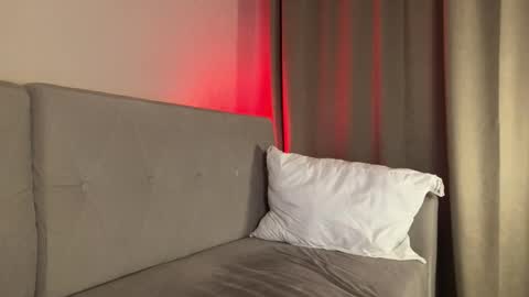 Amelia online show from March 16, 2026, 7:07 pm