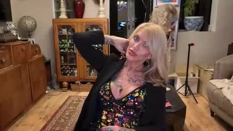 shytrans_uk online show from February 28, 2026, 12:44 am