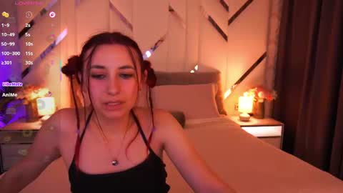 shyy_jany online show from June 23, 2026, 1:42 pm