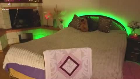 Snapshot of shyyswallow chatting on June 16, 2026, 10:23 pm Mila online show from June 16, 2026, 10:23 pm