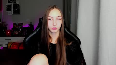 Snapshot of sia0610 chatting on September 28, 2025, 2:06 am SIA online show from September 28, 2025, 2:06 am