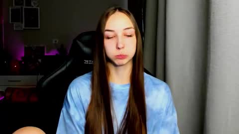 Snapshot of sia0610 chatting on October 4, 2025, 3:04 am SIA online show from October 4, 2025, 3:04 am