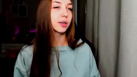 Snapshot of sia0610 chatting on October 15, 2025, 2:01 am SIA online show from October 15, 2025, 2:01 am