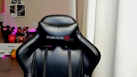 Snapshot of sia0610 chatting on October 17, 2025, 2:48 am SIA online show from October 17, 2025, 2:48 am