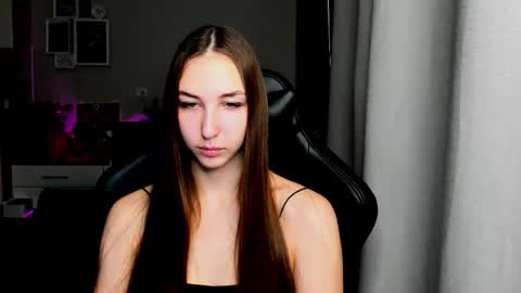 Snapshot of sia0610 chatting on October 30, 2025, 2:13 am SIA online show from October 30, 2025, 2:13 am