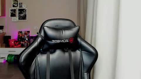 Snapshot of sia0610 chatting on November 23, 2025, 1:49 am SIA online show from November 23, 2025, 1:49 am