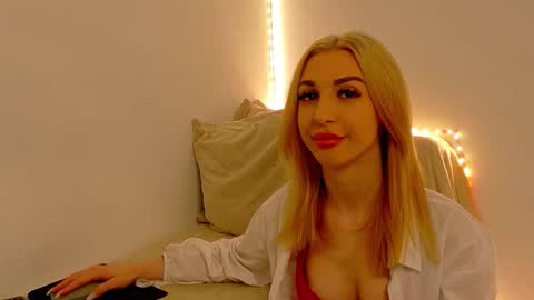 Anastasia online show from December 4, 2025, 6:01 am