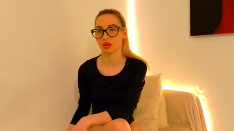 Anastasia online show from February 19, 2026, 6:31 am